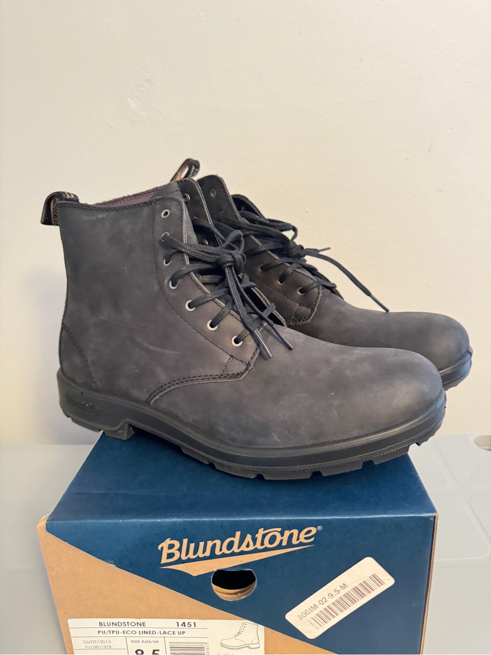 Men’s Blundstone 1451 Size 9.5D Boots